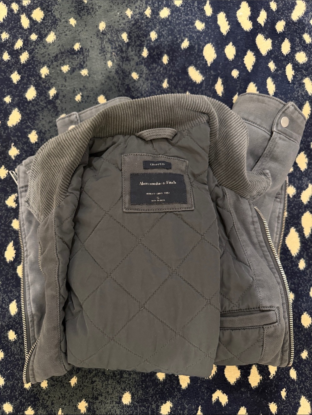 Unworn Abercrombie & Fitch Men's Quilted Charcoal Gray Bomber Jacket